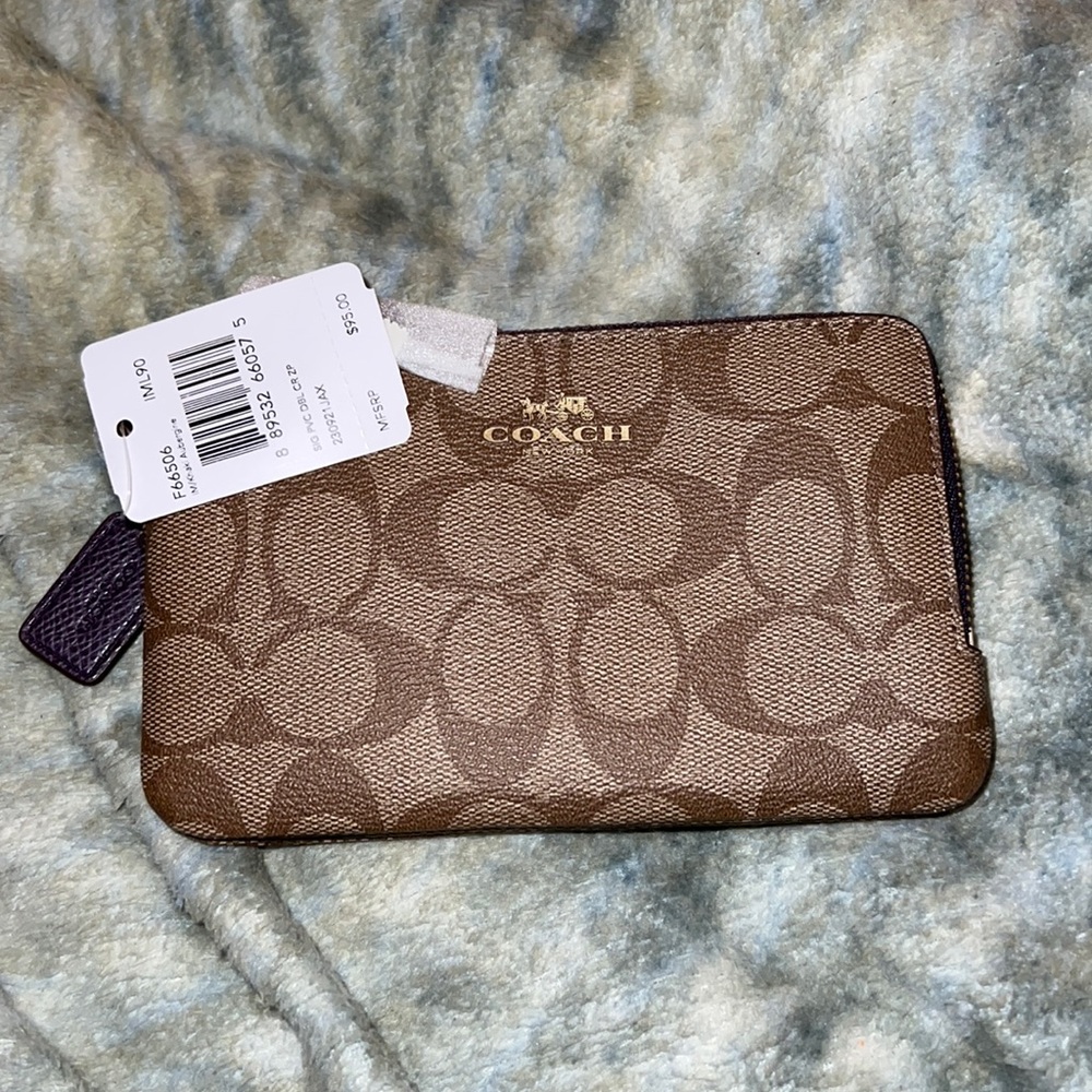 Coach wristlet brand new!!!! Price firm - Picture 1 of 6